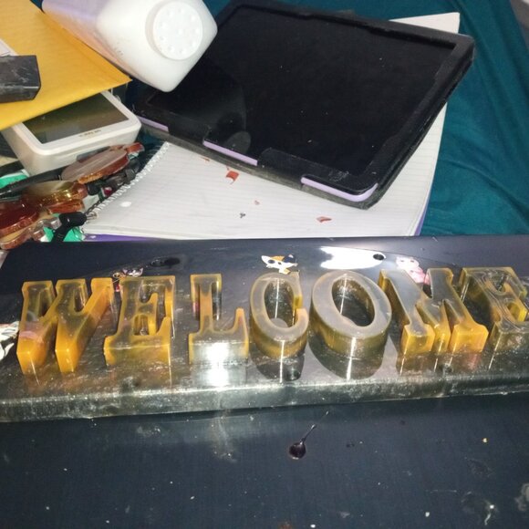 Black and Orange Cat Welcome Sign - Picture 4 of 5